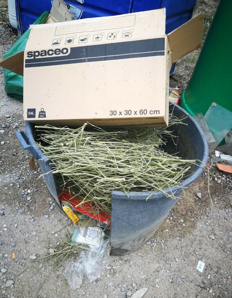 Apart from environmental protection, discretion is also a factor to take into account when disposing of crop residues