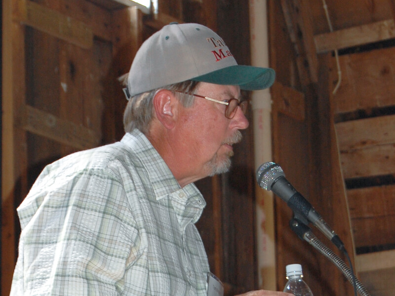 Tom Wagner during one of the many talks, lectures and seminars he has given over the past decades (Image: Seed Savers Exchange)